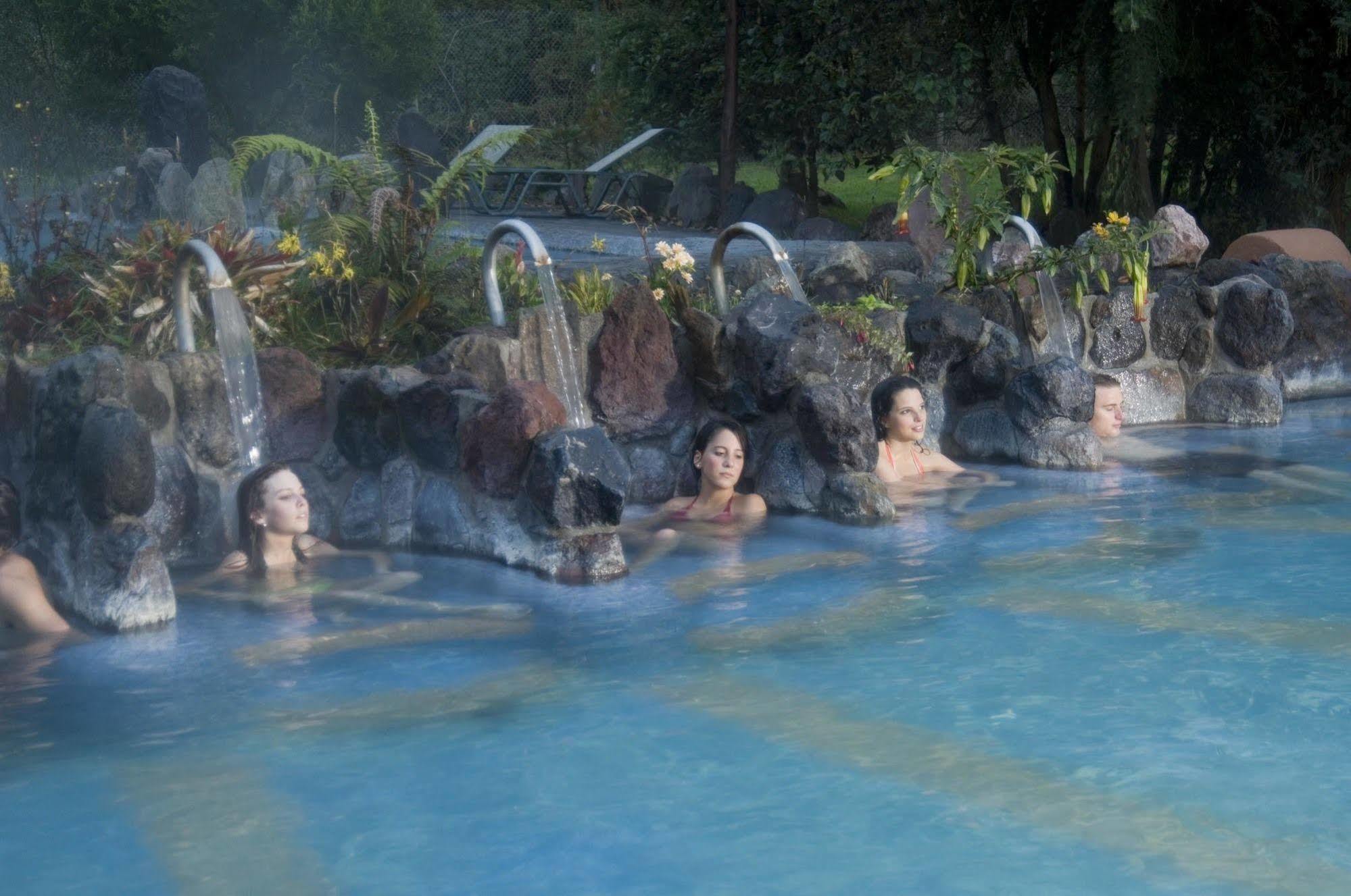 Termas De Papallacta Dış mekan fotoğraf Thermal baths in Baños, Ecuador
